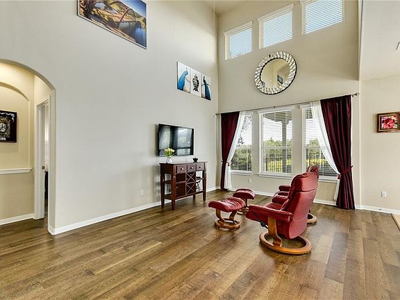 5th image of 669 Purtis Creek Ln