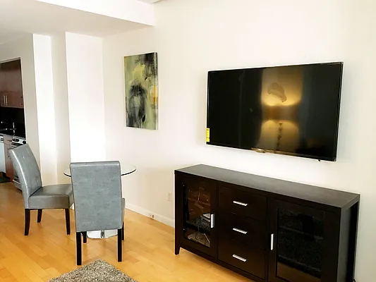 Rented by Empire State Properties | media 104