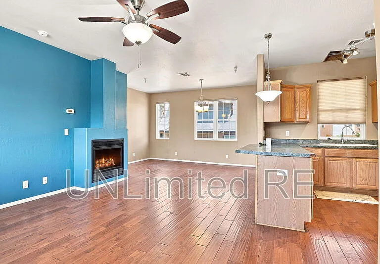 2455 W Silverton Dr — Photo 3