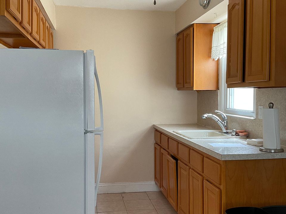 1st image of 99 Memphis Ave Floor 1