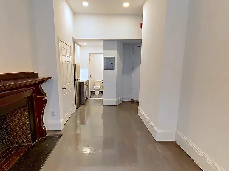 270 Newbury St #2 — Photo 1