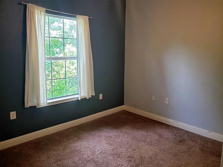7304 Grand Canyon Dr — Photo 8