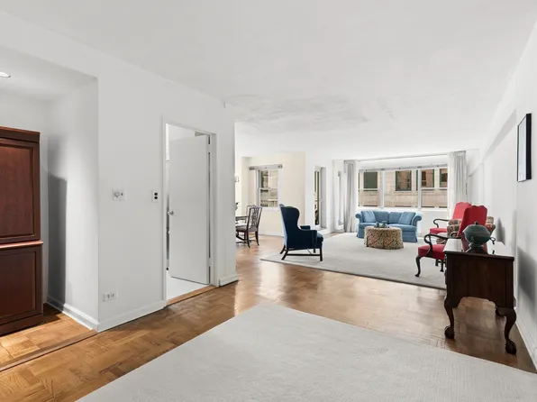 70 East 10th Street image 1 of 6