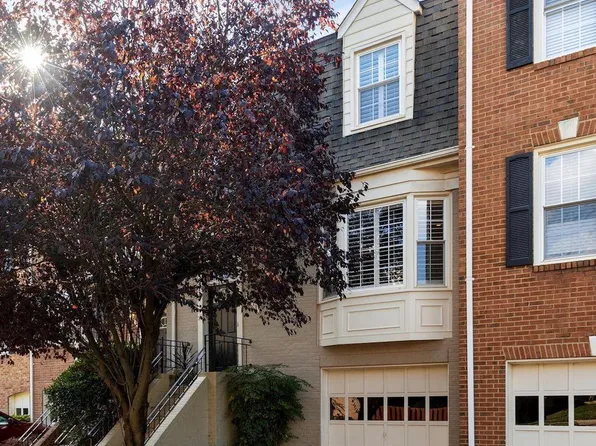 2020 Gallows Tree Ct, Vienna, VA 22182