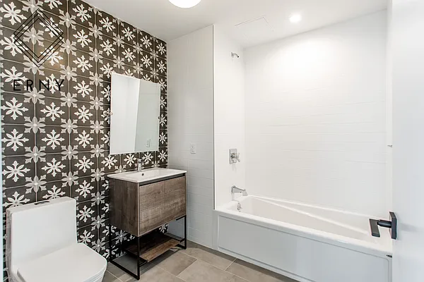 Rented by ERNY LLC | media 5