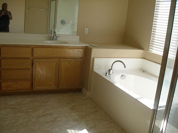 3rd image of 11807 Indian Hills Ln