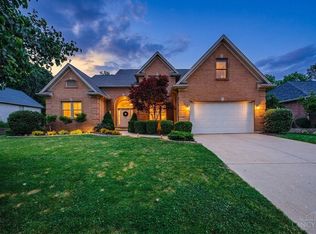 145 Hunter Woods Dr, Oxford, OH 45056