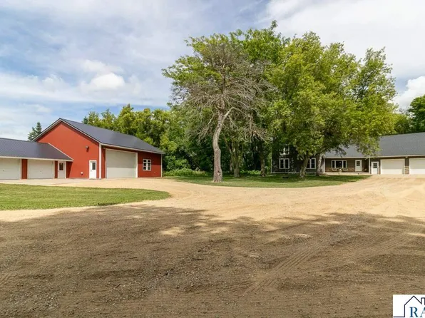 58385 Kirkwood Rd, Mankato, MN 56001