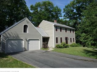 17 Seekins Dr, Bath, ME 04530