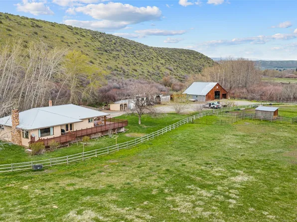 3661 E Taneum Road, Thorp, WA 98946