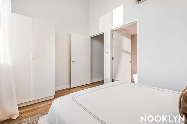 Rented by Nooklyn NYC LLC | media 27