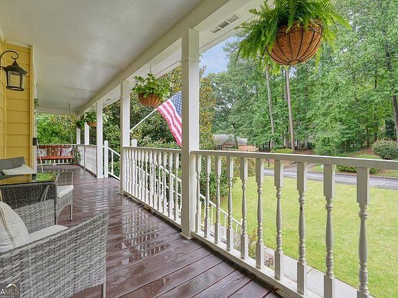 3rd image of 2133 Bayford Ct SW