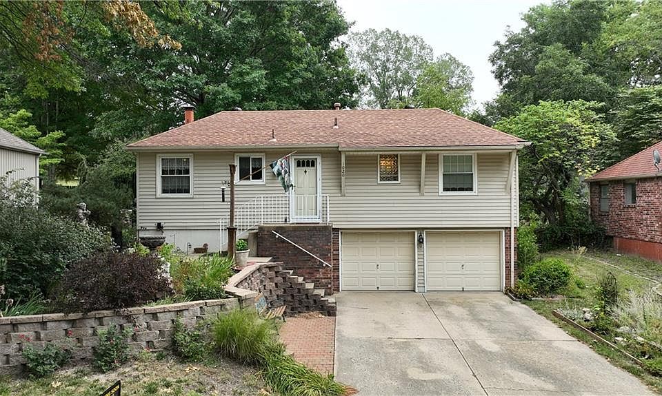1st image of 1020 N Oxford Ln