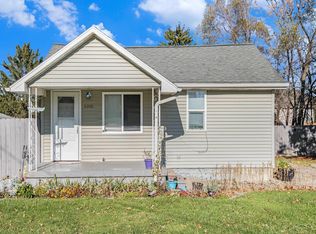 5200 Dania St, Flint, MI 48532