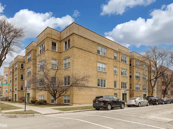 3124 W Cullom Ave #2, Chicago, IL 60618