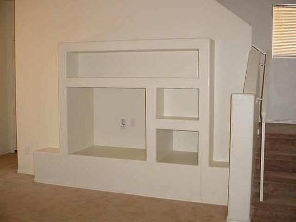 3rd image of 9245 Keats Avenue