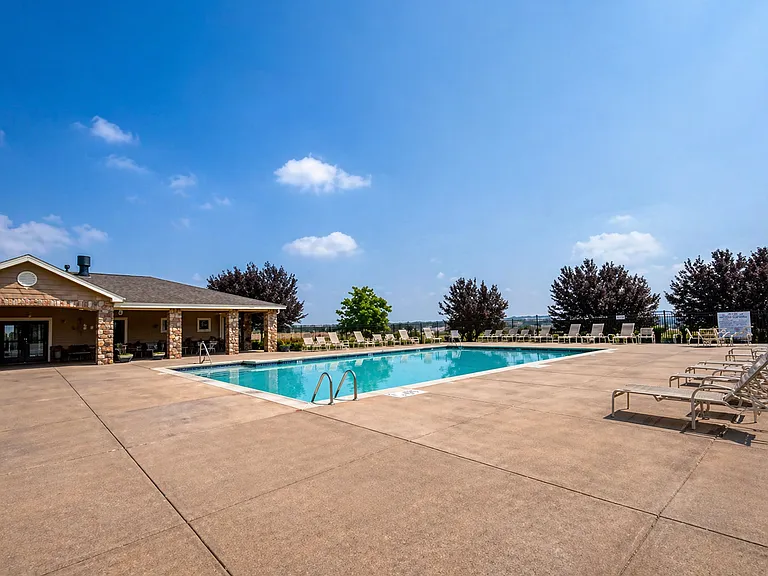 5015 Northern Lights Dr #D — Photo 15