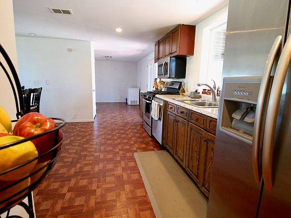 3rd image of 8501 Calle De Buena Fe