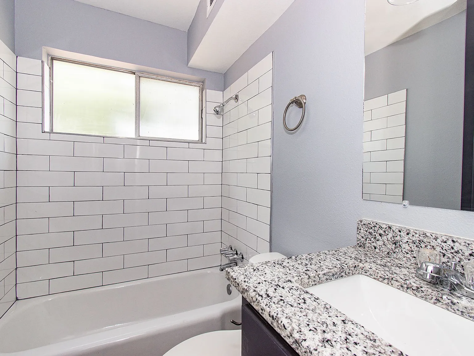WESLEY.4320 — Photo 2