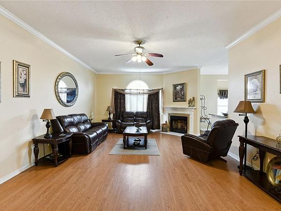 2nd image of 133 Barnes Ct