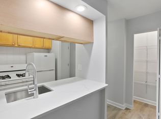 The Sheridan Pratt, Chicago, IL 60626