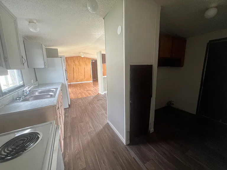 182 Thor Ln — Photo 6