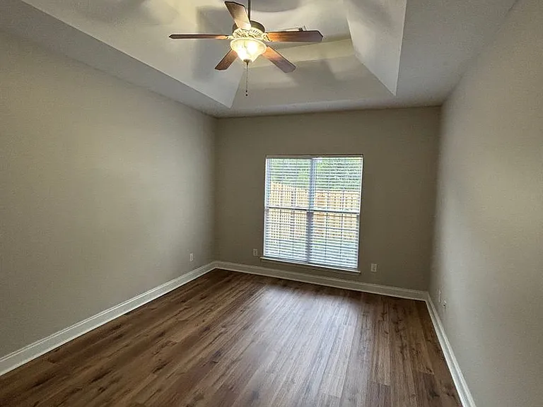 333 High Meadows Pl — Photo 5