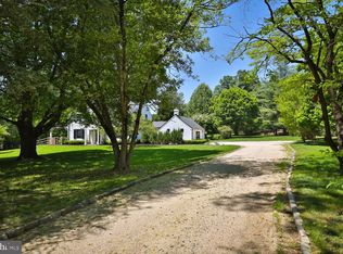 401 E Mill Rd, Flourtown, PA 19031