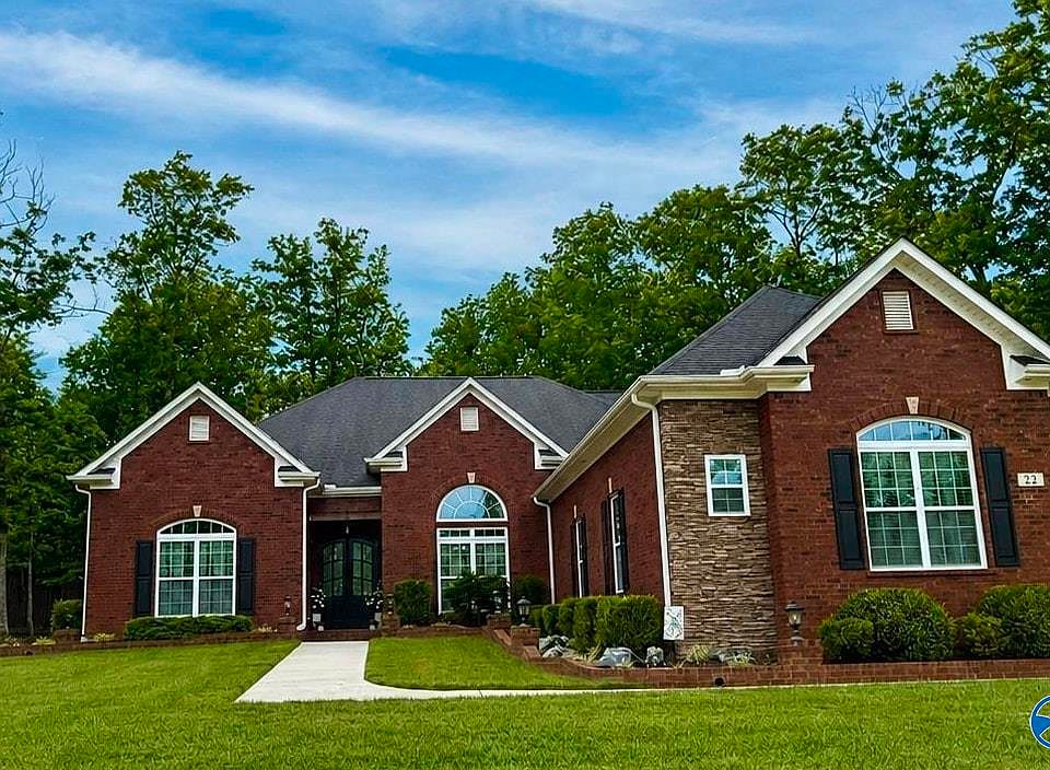 1st image of 22 Autumn Glory Ln SE