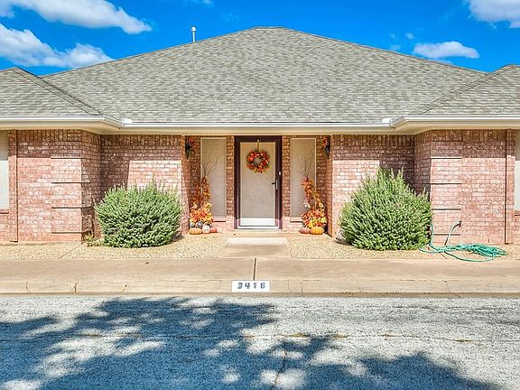3rd image of 3418 Sequoia Cir