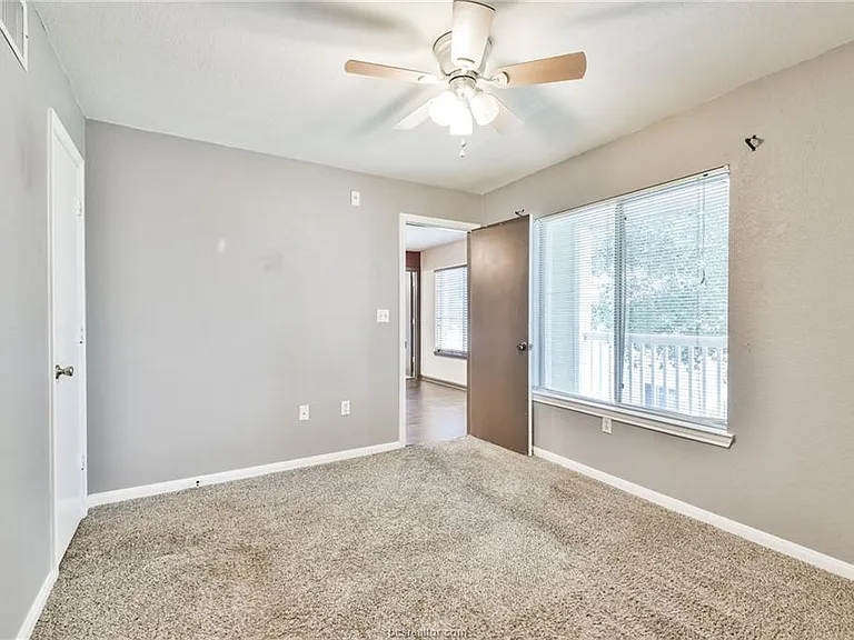 529 Parkway #203 — Photo 31