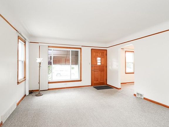 4th image of 6106 Sunderland Dr
