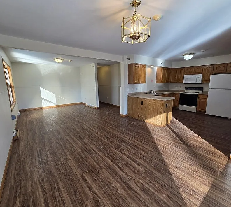 Building Photo - 37 21st St #37