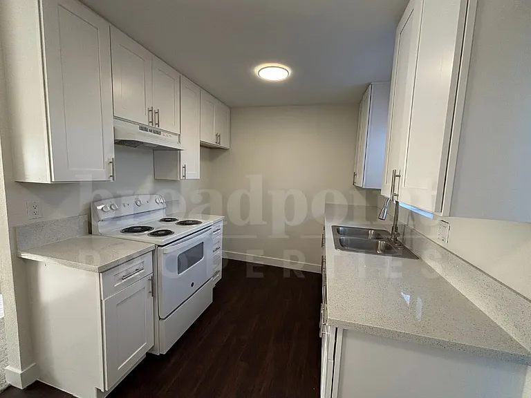 339 W 15th Ave #3 — Photo 5