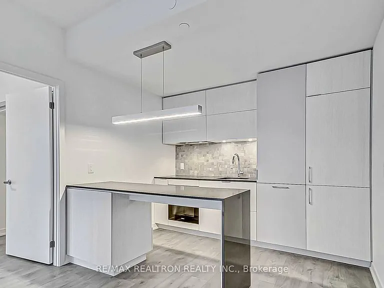 20 Richardson St #616 — Photo 5