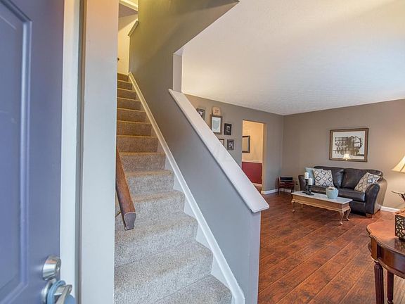 4th image of 8853 Southwold Ct