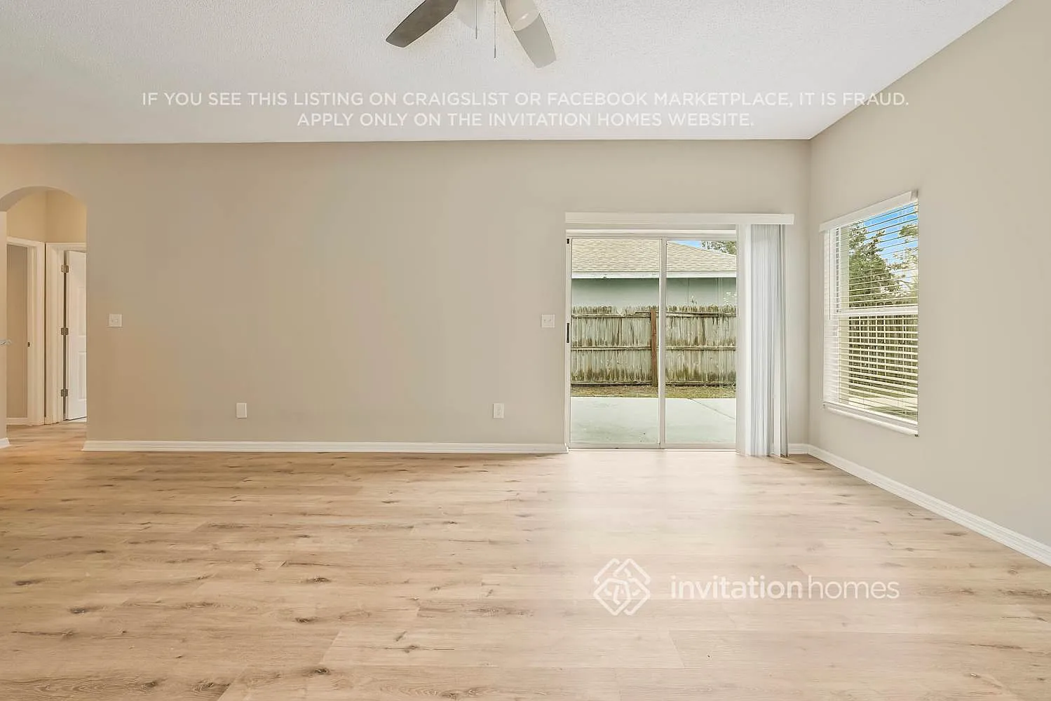 5132 Innesbrook Ct Orlando, FL 32808 — Photo 4