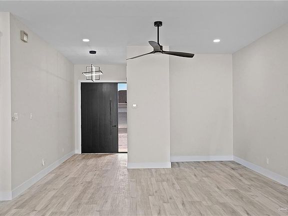 5th image of 4010 Zion Ave