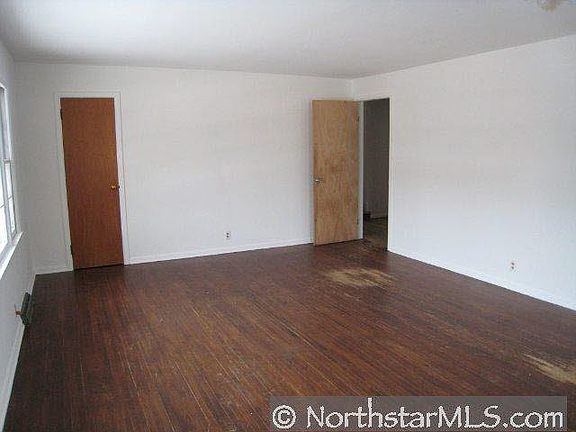 5th image of 1110 Washington Street