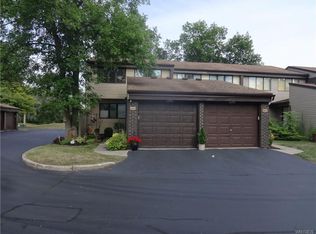 1301 Netherton Ct, East Amherst, NY 14051