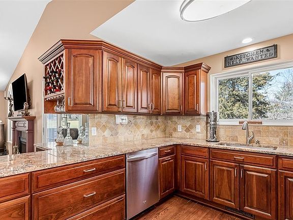 3rd image of 3250 Hidden Pines Dr