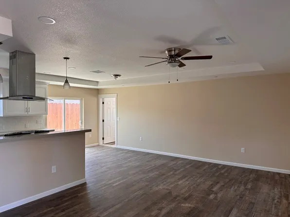 1102 Alamo Ave #B, Modesto, CA 95351