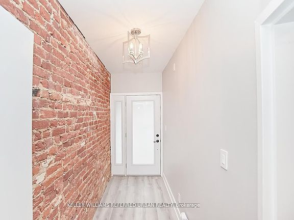 5th image of 911 Dovercourt Rd