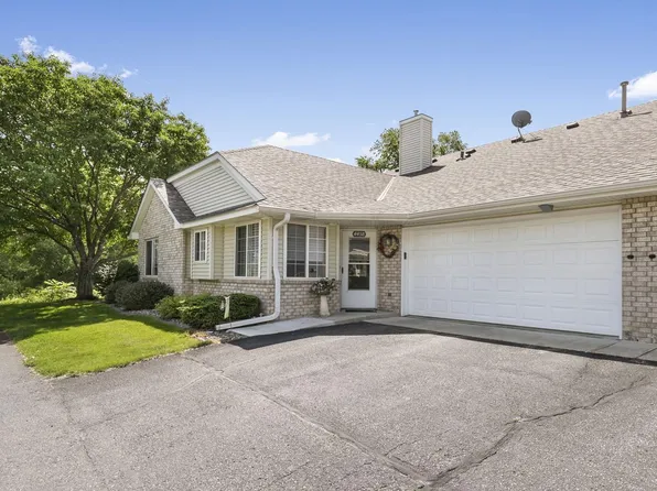 4458 Bay Ln, White Bear Lake, MN 55110