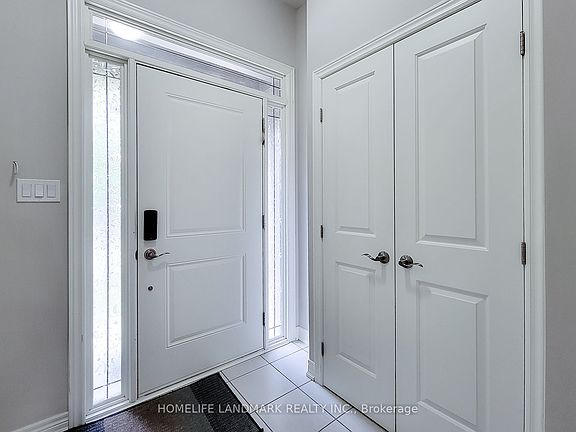 4th image of 52 Sonoma Valley Cres