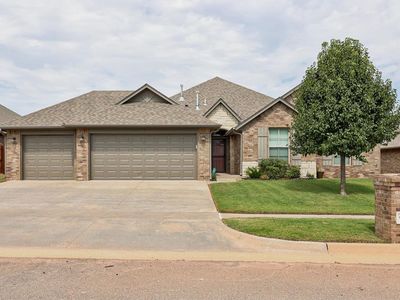 9113 NW 89th St, Yukon, OK, 73099