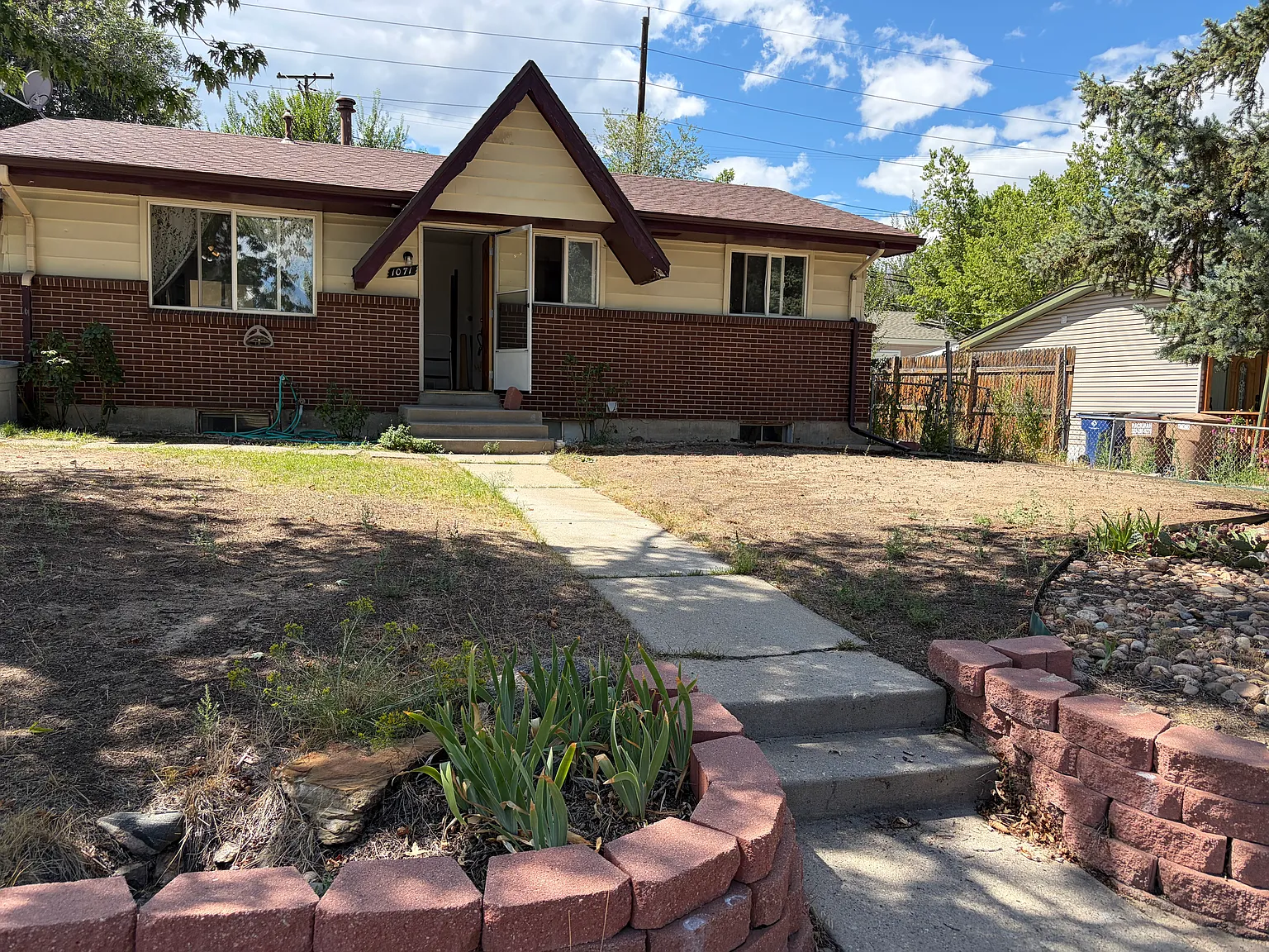 S Briarwood Dr, Lakewood — Photo 1