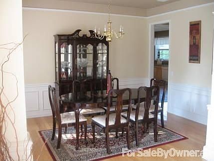 5th image of 3538 Manor House Dr