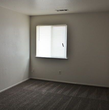 5th image of 1449 E Douglas Ave