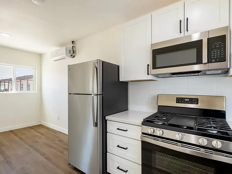 6563 Oasis Ave — Photo 2